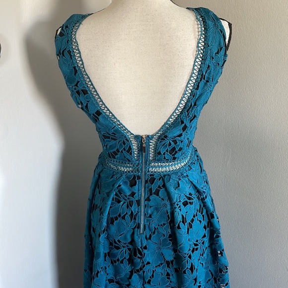 ROMEO + JULIET couture dress - Picture 6 of 10